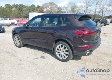 2017 Porsche Cayenne Platinum Edition z USA, uszkodzony, nr VIN WP1AA2A22HKA82308